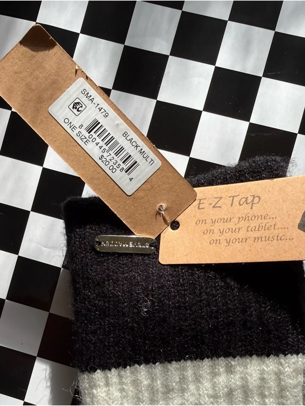 Steve Madden Kids Black, White & Gray Colorblock Ribbed Mittens